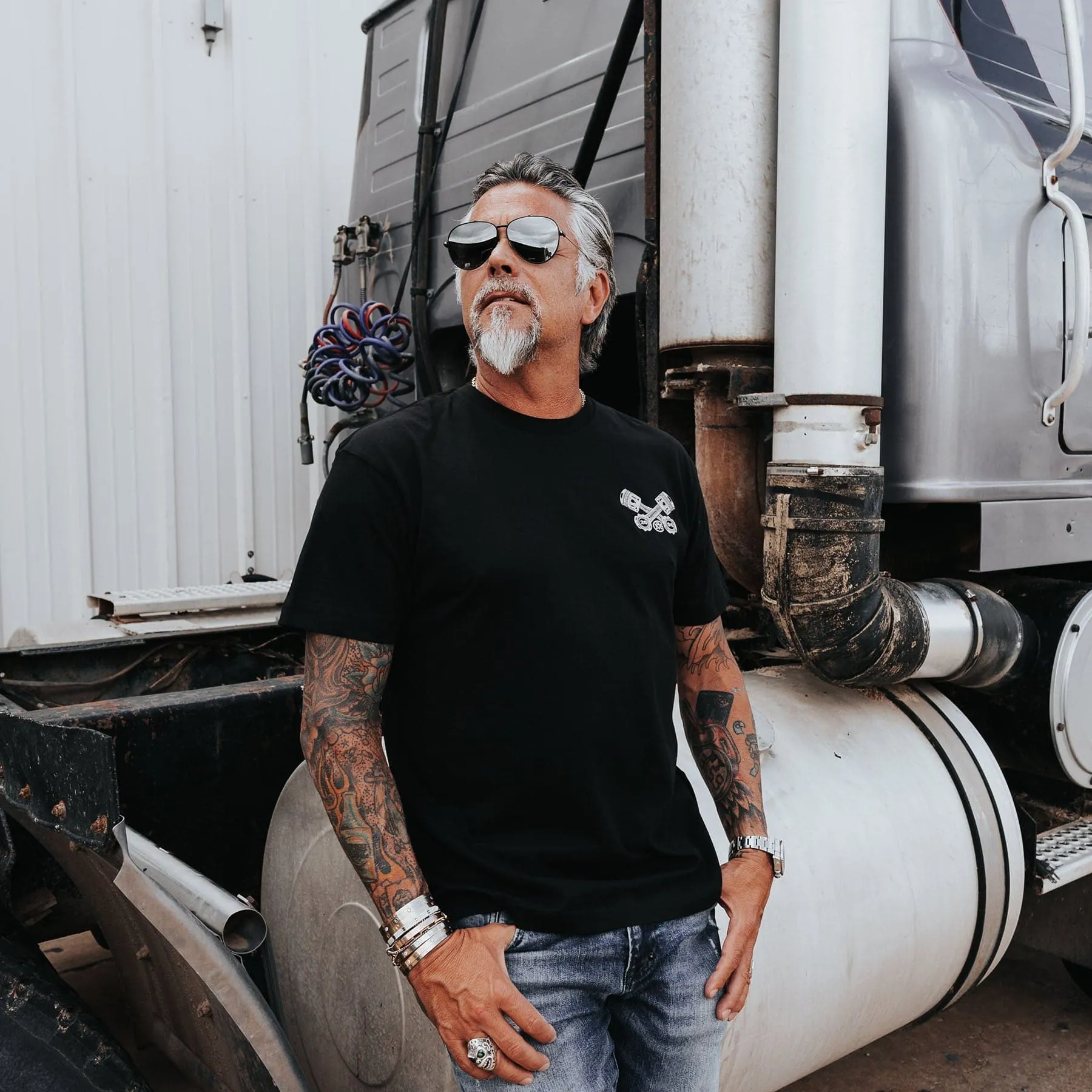 Piston Tee